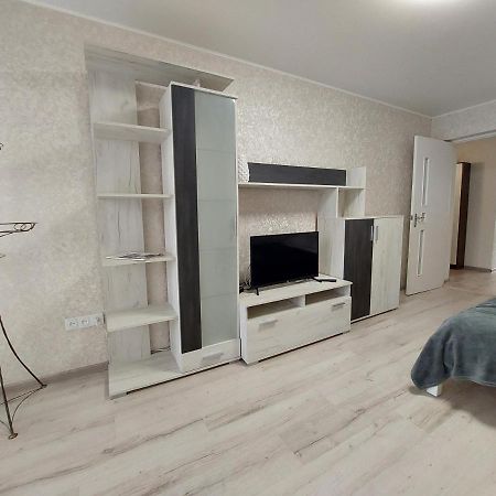 Апартаменти Молоді Lutskdoba Dış mekan fotoğraf